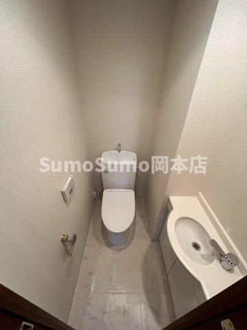 パーク・ハイム東芦屋町のトイレ|コンパクトで使いやすいトイレです