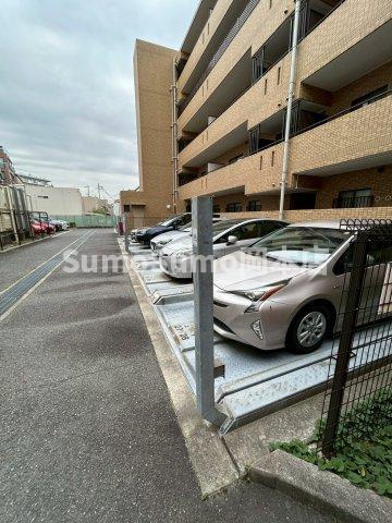 パーク・ハイム東芦屋町の駐車場|カースペースがあります