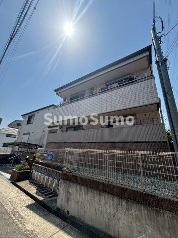 メゾン　モンリーブル