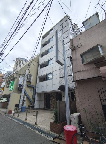ITビルの外観