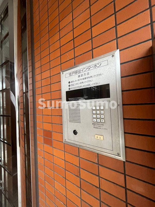 松原マンションのセキュリティ|落ち着いた雰囲気の外観です