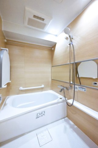トーカンマンション王子の浴室|トーカンマンション王子：雨の日のお洗濯にも便利な浴室乾燥機付き浴室です！