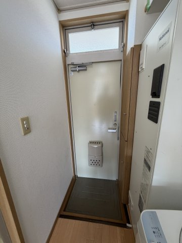 サンフレーズ東町2の玄関