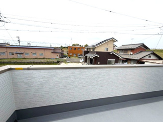 【バルコニー】 | 羽島市福寿町新築建売全4棟！お車並列3台可能！福寿小学校まで徒歩9分です♪耐震等級3・長期優良住宅 | 羽島市福寿町新築建売全4棟！お車並列3台可能！福寿小学校まで徒歩9分です♪耐震等級3・住宅性能評価書取得
