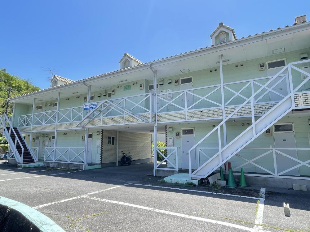 ルーエ磯の駐車場