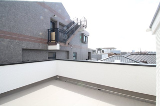 【バルコニー】 | 立川市柏町3丁目　新築戸建　【全2棟】