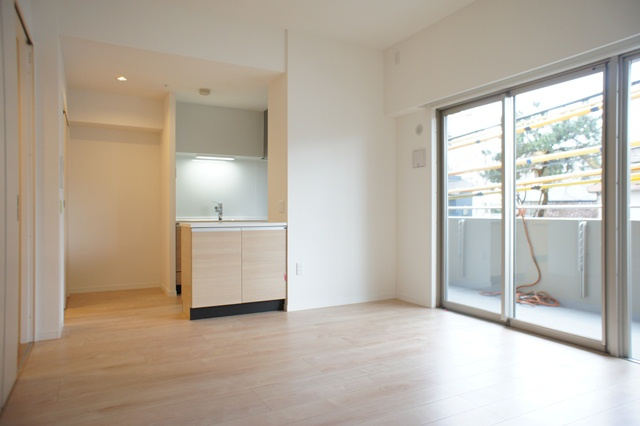 エンクレスト南福岡 奏の杜の居間・リビング|使いやすいリビングです