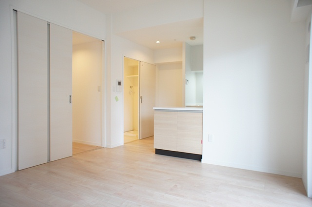 エンクレスト南福岡 奏の杜の居間・リビング|ゆったりとしたリビングです