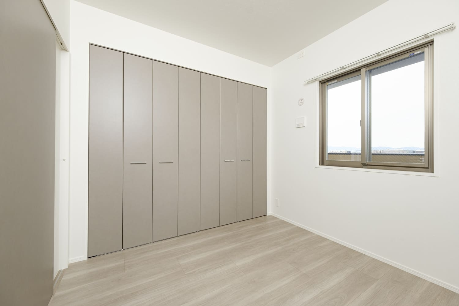 エンクレスト博多PARKSIDEの居間・リビング|ゆったりとした居間です