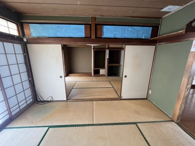 平山新町戸建の和室