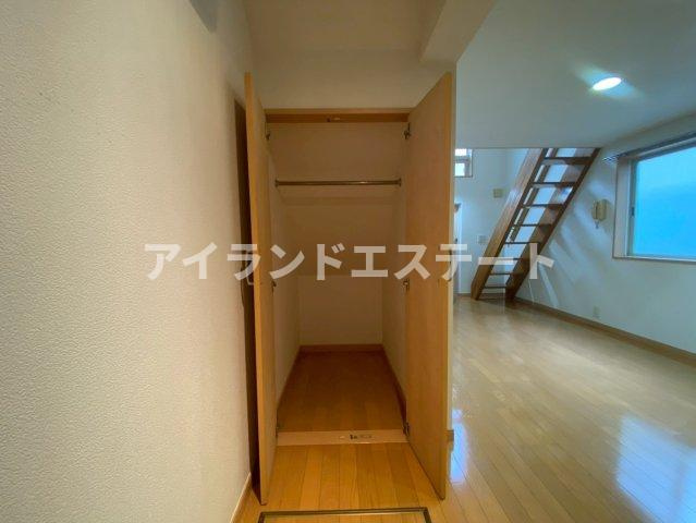ハウゼ桜新町　デザイナーズ　オートロック　の収納|※別号室参考写真
