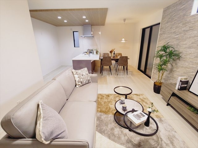 【居間・リビング】の画像