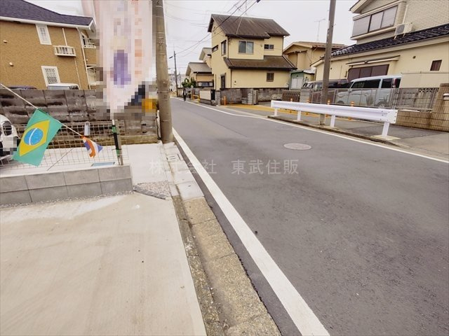 【前面道路含む現地写真】の画像
