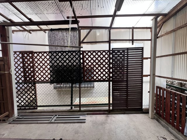 寺田尼塚のその他|１階南側テラスです。テラス屋根ありの為お洗濯も楽々干せちゃいますね