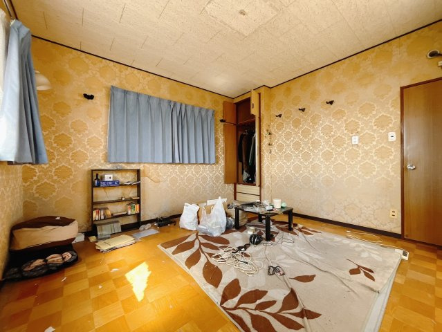 【中古戸建】本庄市寿2丁目の洋室|■洋室｜収納をご用意しています♪常にお部屋を綺麗に保てます！小さなお子様も自然とお片付けができるようになるのでうれしいですよね！