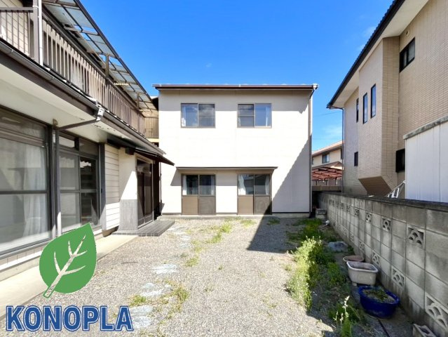 【中古戸建】本庄市寿2丁目の外観|■外観｜土日のご見学はもちろん、平日・夜間のご案内も大歓迎です♪「今から見たい」や「仕事終わりに見たい」にもご対応できますのでお気軽にお問い合わせください♪