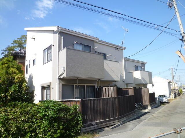 パルトゥネール蓮田の外観