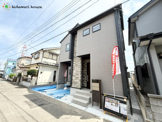 桶川市末広2丁目2期　新築戸建　ブルーミング01の前面道路含む現地写真