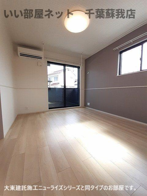 オークレールＢの居間・リビング