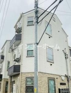 シャンテ四ツ木駅前の外観