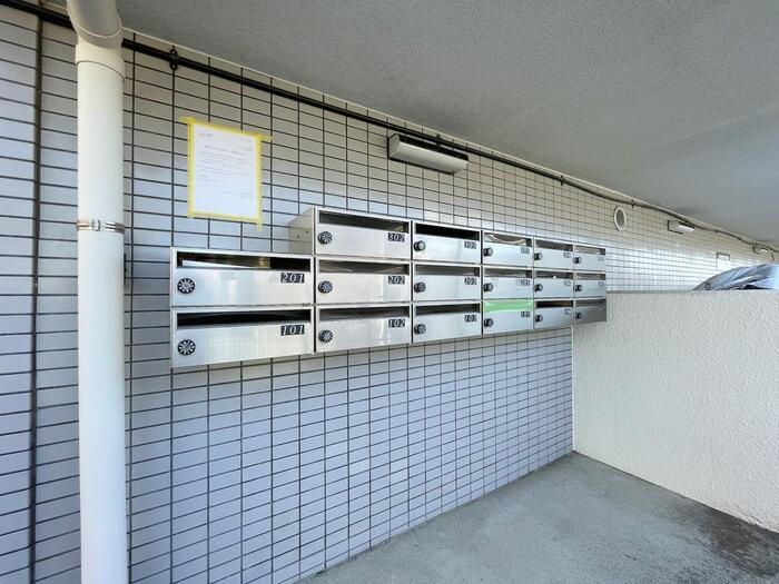 プレシール青葉台のその他共用部分|集合ポスト