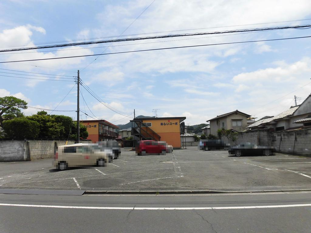 あらいコーポ（東）の駐車場