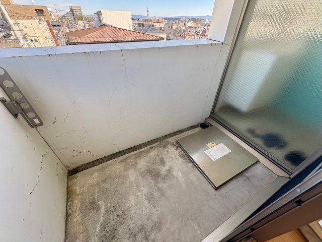 主原E-SITEのバルコニー