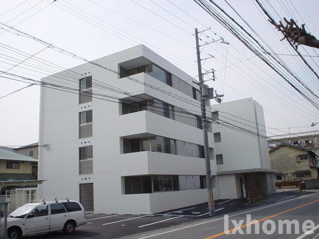 主原E-SITEのエントランス|ゆとりのあるエントランスです