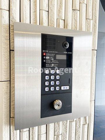 コートバスクのエントランス