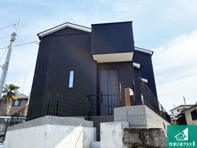 寝屋川市太秦緑が丘　新築一戸建て