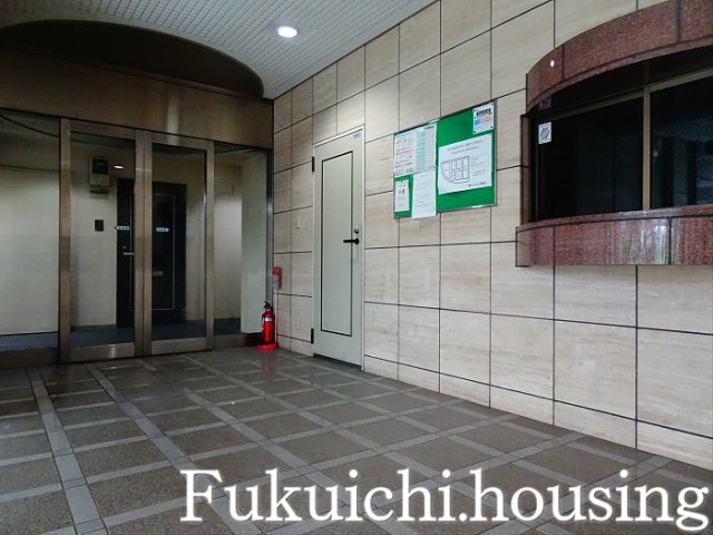 クヌギマンションのロビー