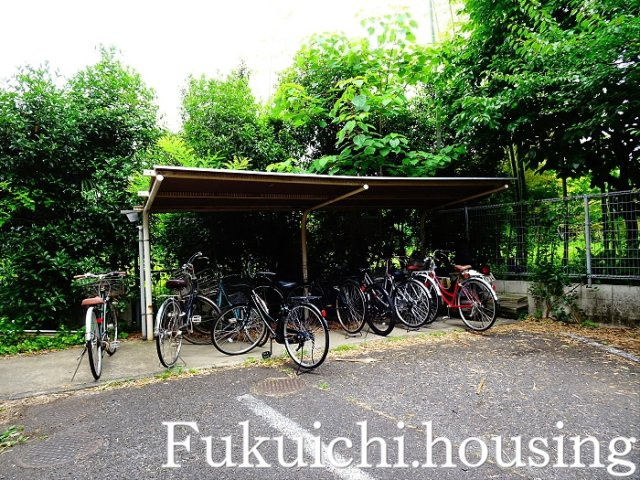 クヌギマンションの周辺