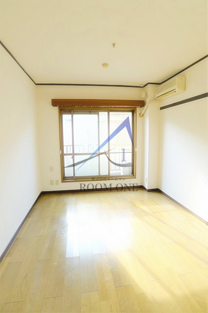 キャッスルタツミの居間・リビング|洋室のお部屋です。