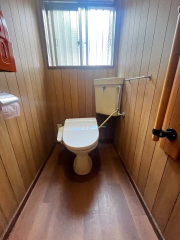 太子町吉福戸建のトイレ