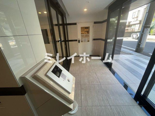 ドゥーエ大鳥居WESTのロビー