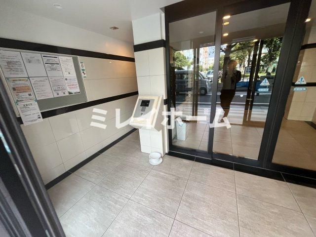 ドゥーエ大鳥居WESTのロビー