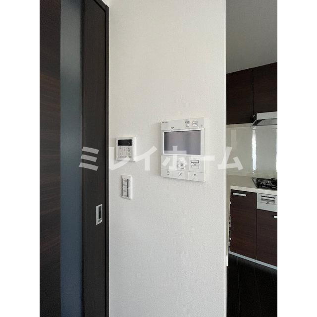 ドゥーエ大鳥居WESTのセキュリティ|同建物内、別のお部屋の参考写真になります。