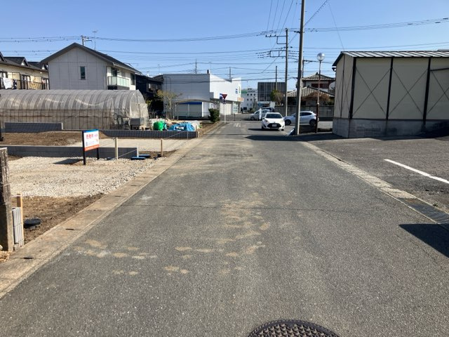 BLOOMING GARDEN　深谷市上柴町西1丁目の前面道路含む現地写真
