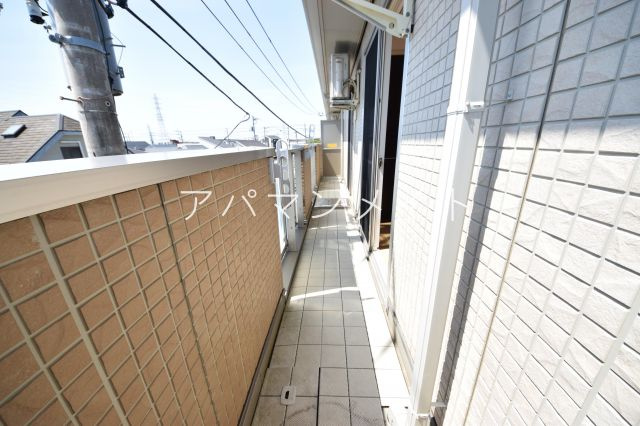 【バルコニー】 | サンロイヤル | バルコニーからの眺めを楽しみながら食事をしませんか