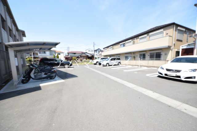 【駐車場】 | サンロイヤル | 駐車場です