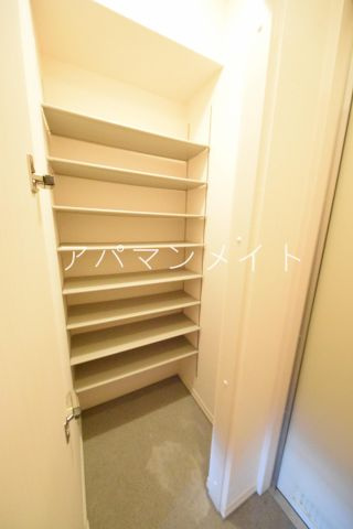 【収納】 | サンロイヤル | シューズボックスになります。