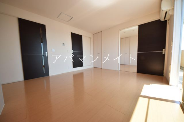 【居間・リビング】 | サンロイヤル | 戸塚周辺ならアパマンメイトへＬｅｔｓ Ｇｏ ！