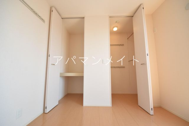 【収納】 | サンロイヤル | 小物を収納するのに便利です