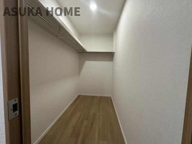 港南台パーク・ホームズのバルコニー|広くワイドなスペースになっているので、一度にたくさんの洗濯物が干せそうですね。