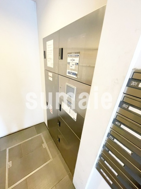 シュロスさいたま新都心のその他共用部分|宅配ボックスです。