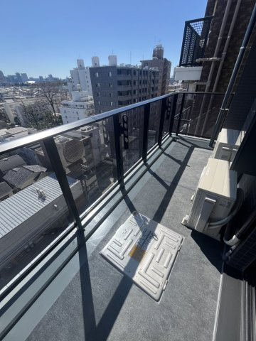 【バルコニー】