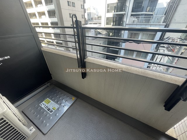 【バルコニー】