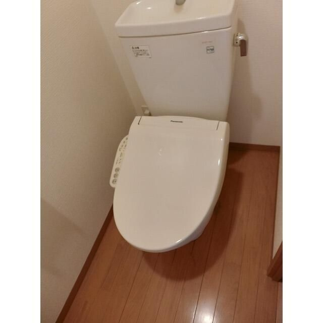 熊本市中央区本荘２丁目の賃貸マンションのトイレ