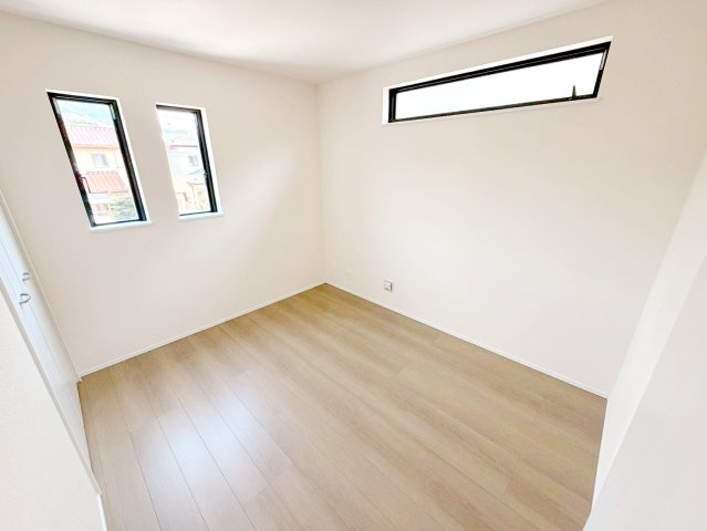 藤枝市音羽町　全２棟／の洋室
