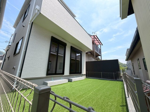藤枝市音羽町　全２棟／の庭